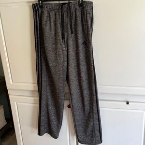 Adidas, men’s gray sweatpants, size L